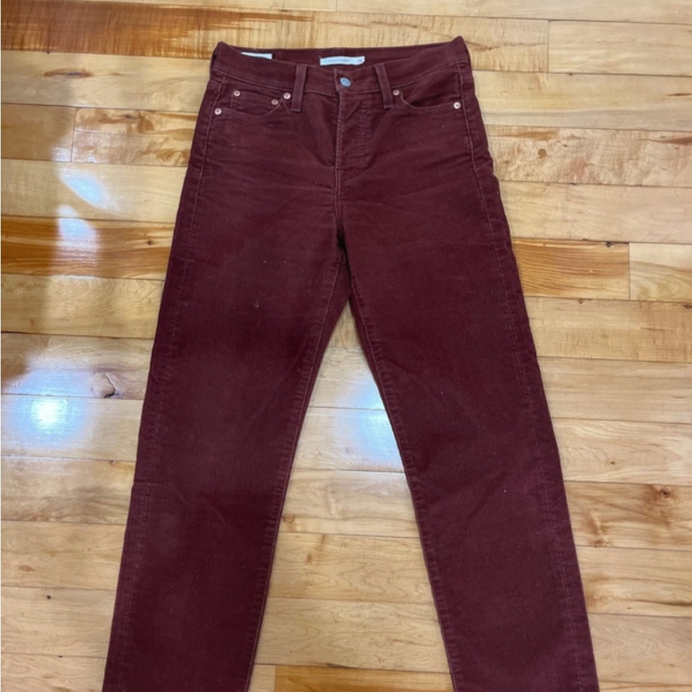 Levi's Wedgie Straight Cords